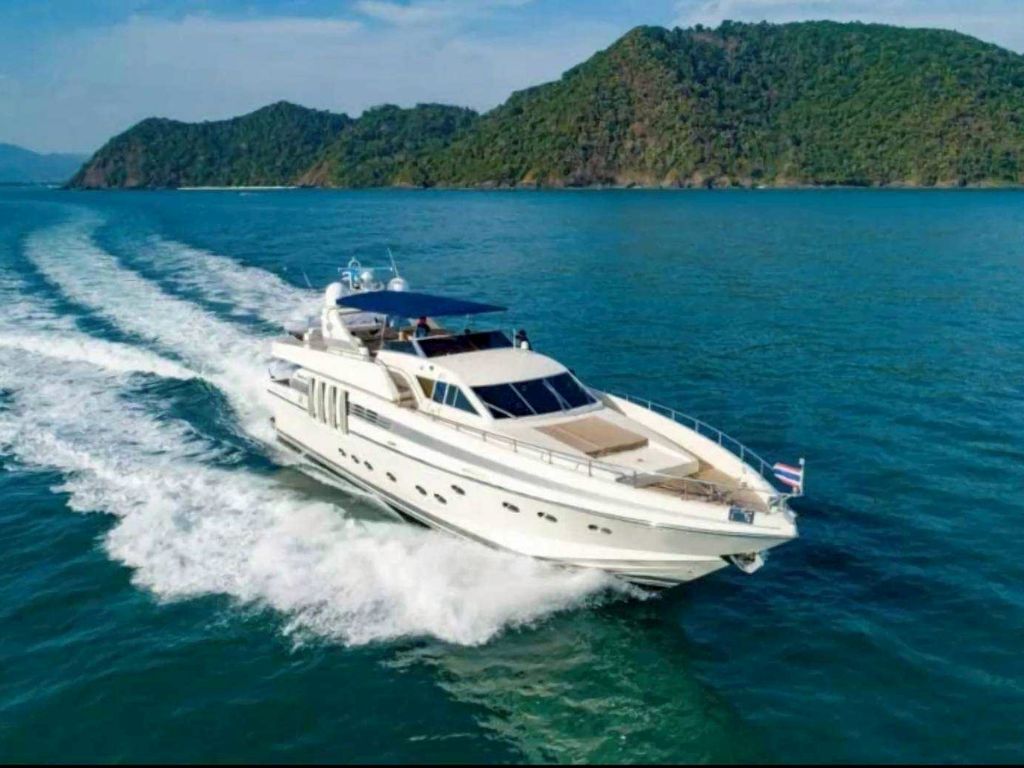 Luxusyacht für private Bootstouren rund um Phuket